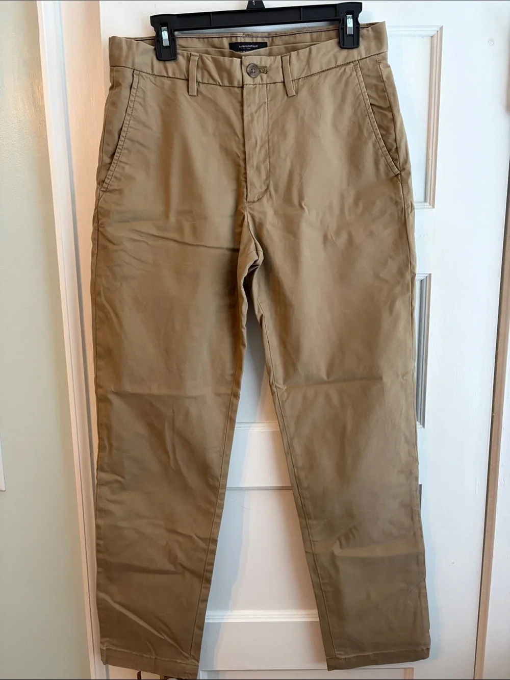 30x32 Banana Republic Tan Chino Pants - Slim-Straight